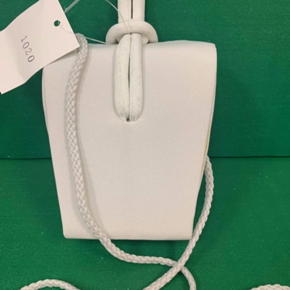 New Style Lady Fashion White Bag. - Picture 5 of 5